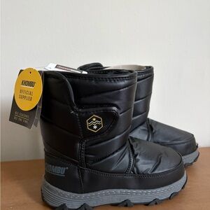 Khombu Kids Black Quilted Winter Boots